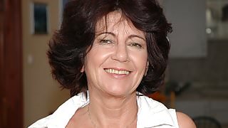 Nice mature lady Katala